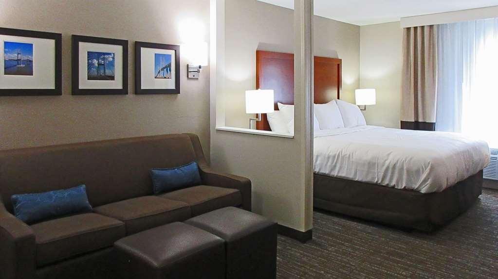Comfort Inn & Suites Brunswick Room photo