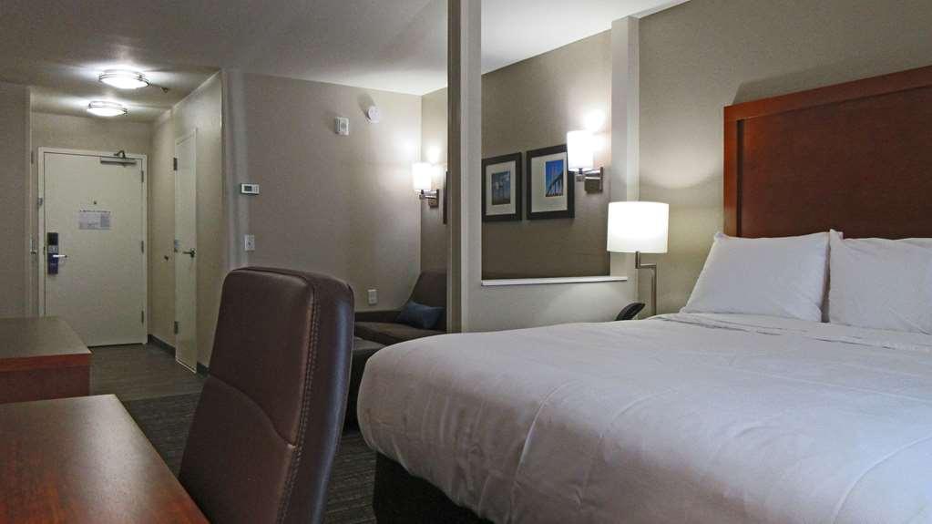 Comfort Inn & Suites Brunswick Room photo